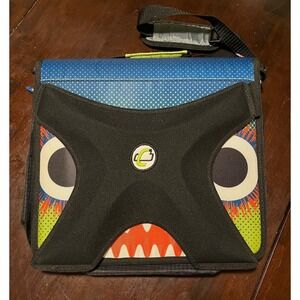 Case-It Monster X-Hugger Round 3 Ring Zipper Binder with Strap NWOT Unused